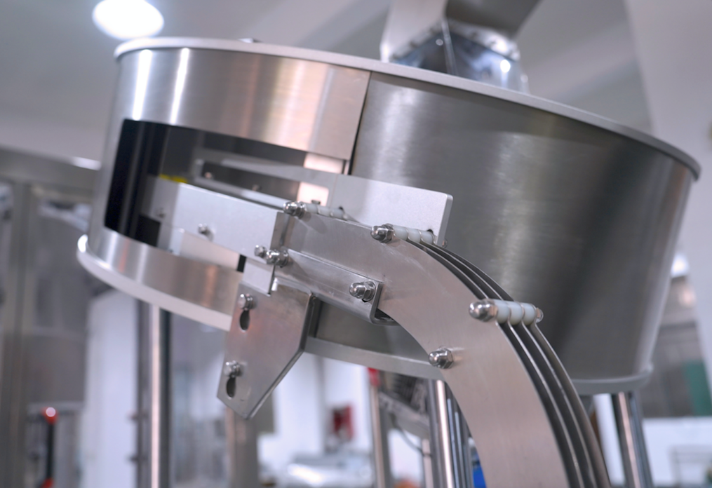 Rotary Type Filling Machine For Liquid/Paste
